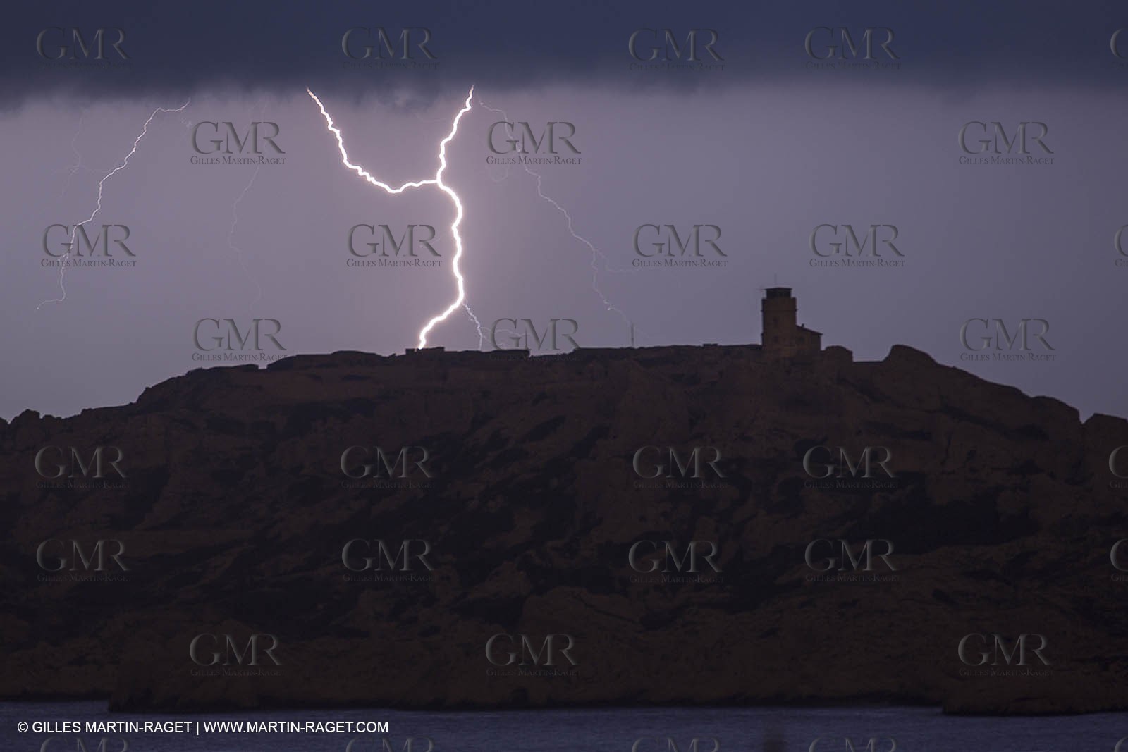 Thunderstorm over Planier island lighthouse - Marseille (FRA,13) - 18 06 2014