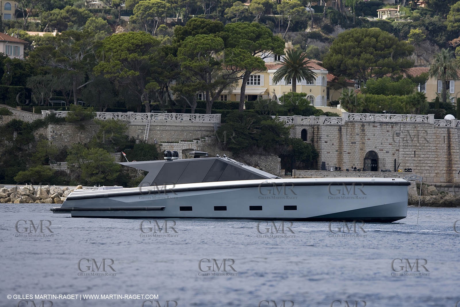 29 09 2007 - St Jean Cap Ferrat - Wally Yachts - Wally Power 70 - Lau Lau