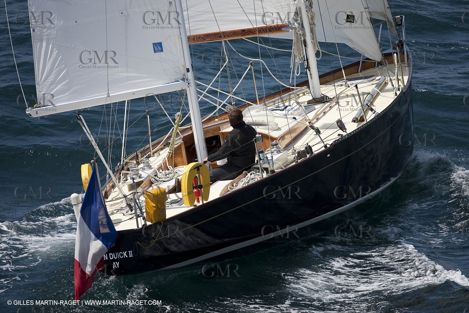19 05 2010- Lorent- (FRA,56)  -  Pen Duick II