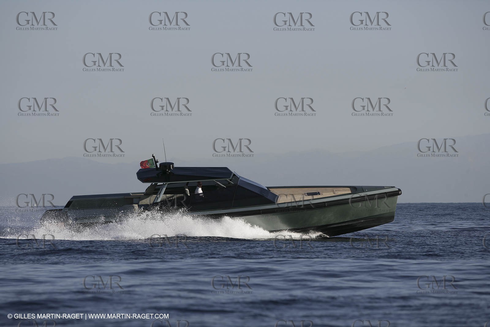 16 07 2007 - Portisco (Italie, Sardaigne) - Wally Power 47, 2007 version