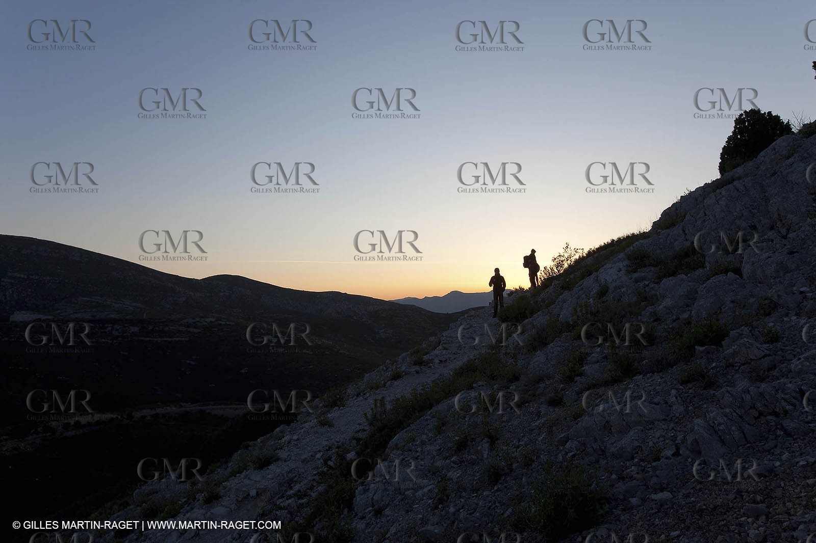 30 04 2009 - Marseille (FRA, 13) - Les Calanques - En Route towards Mount Pugetè