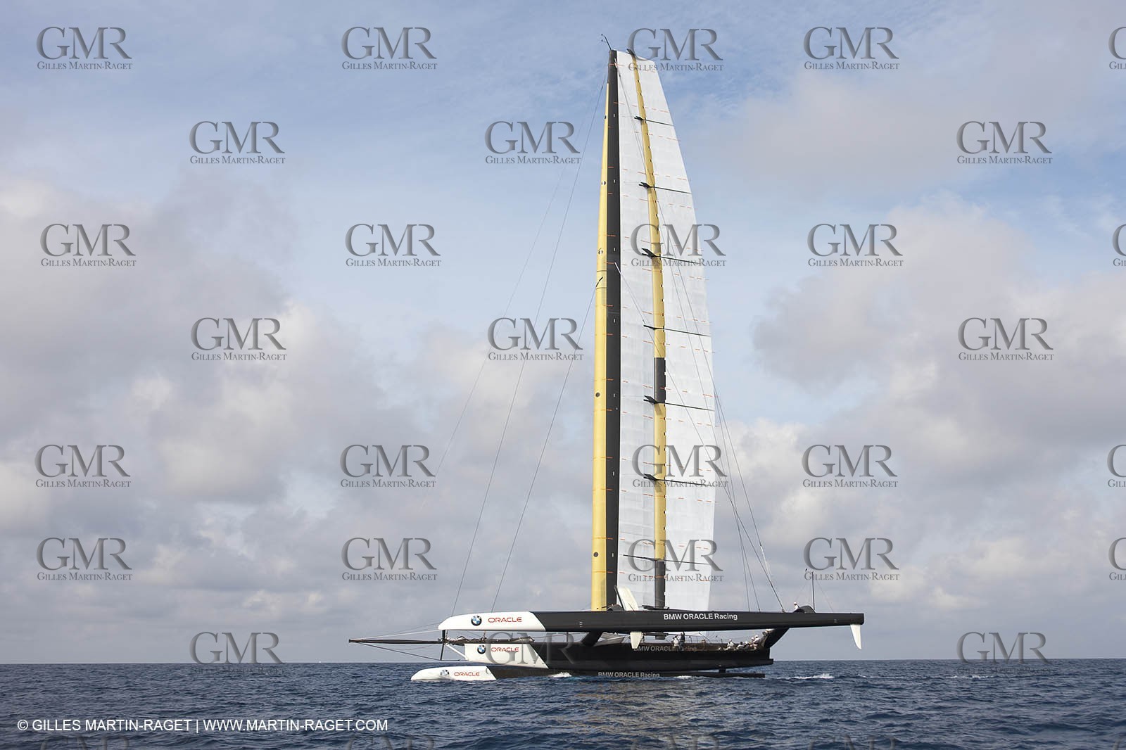 12 11 2009 - San Diego (USA, CA) - 33rd America's Cup - BMW ORACLE Racing - Wing trials, Day 2