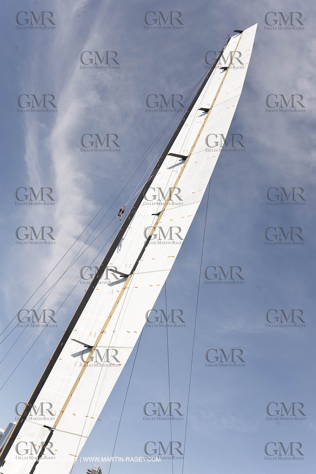 10 11 2009 - San Diego (USA, CA) - 33rd America's Cup - BMW ORACLE Racing - Wing testing , Day 1