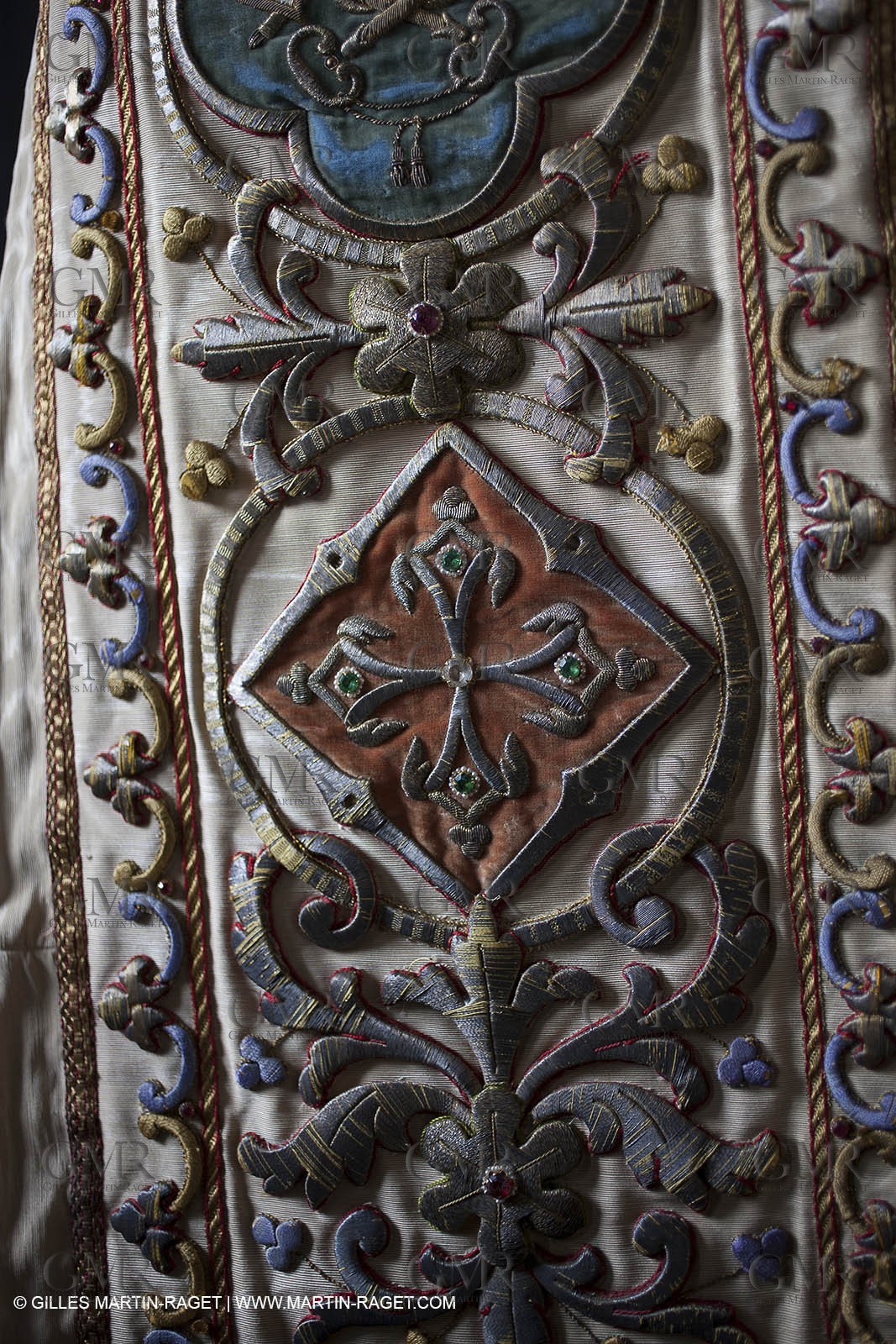 04 02 2013 - Marseille(FRA,13), Notre Dame de la Garde, liturgical clothing