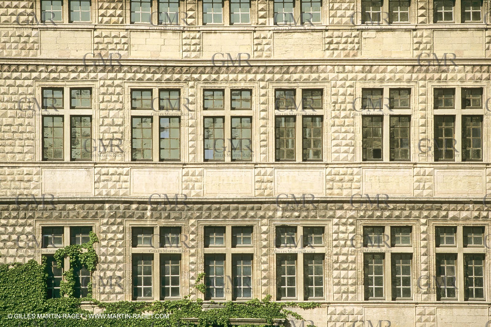 Marseille historical heritage (check keywords for more infos), Maison Diamentée