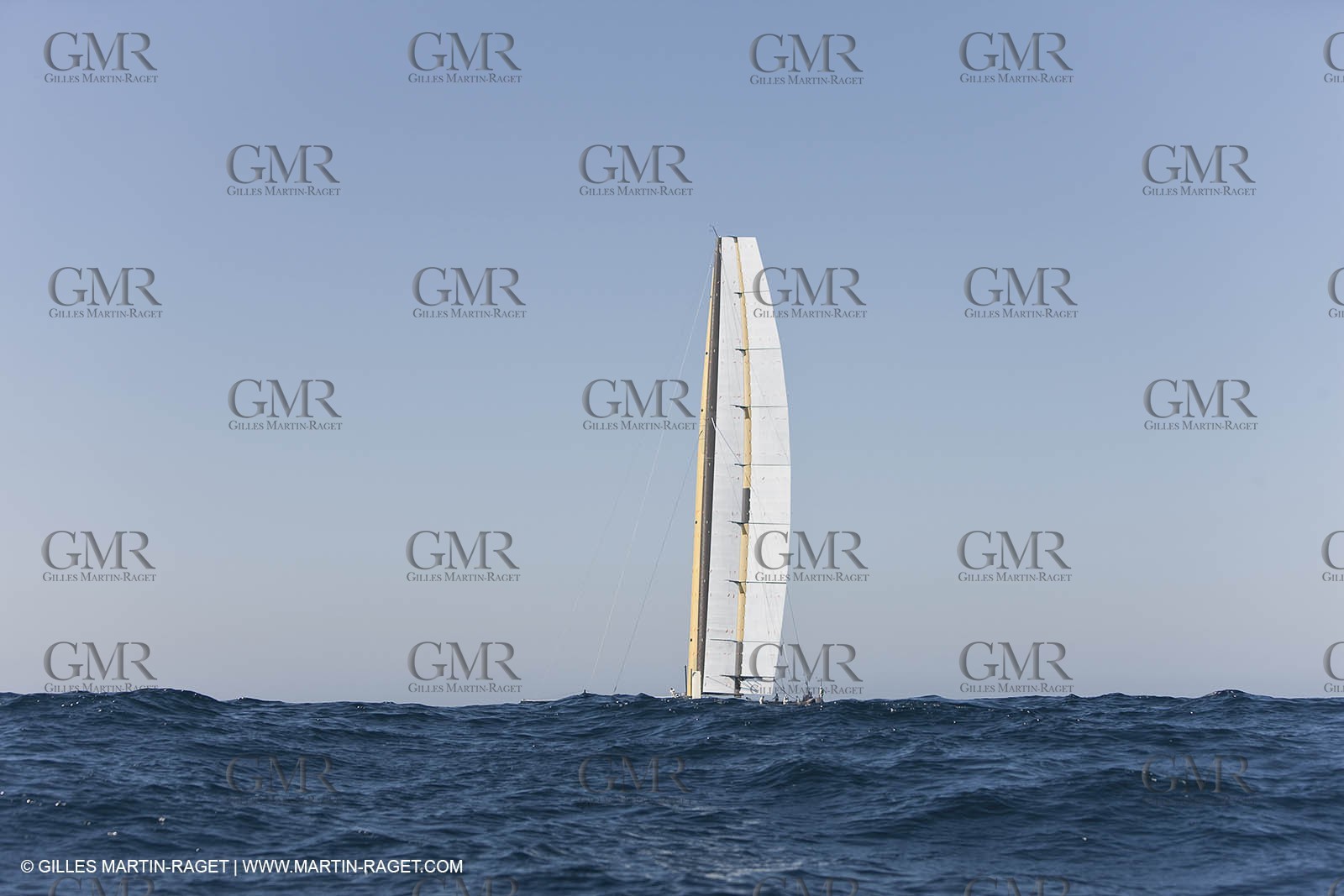 15 11 2009 - San Diego (USA, CA) - 33rd America's Cup - BMW ORACLE Racing - Wing trials, Day 4