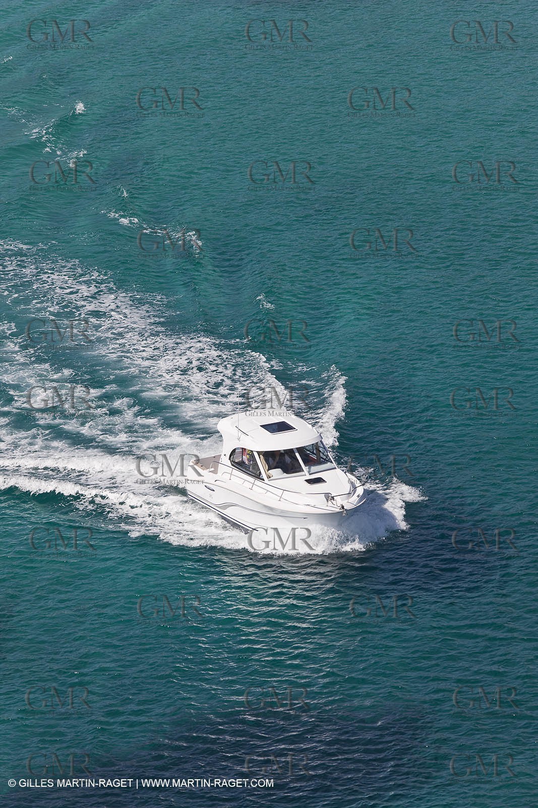 15 04 2008 - Porquerolles (Fra, 83) - Beneteau - Antares 8