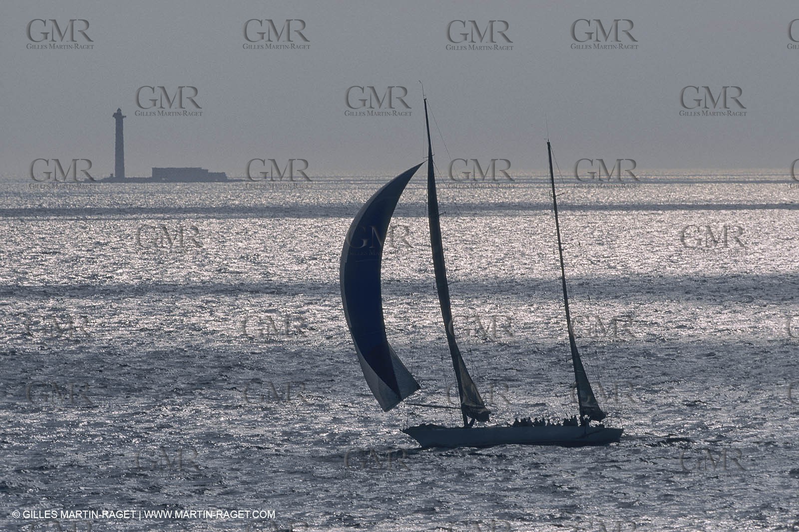 Yacht racing, Maxi monohulls