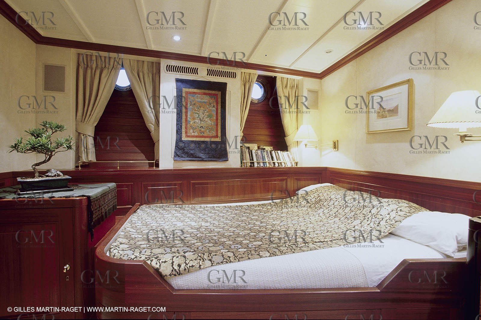 Classic yachts - Shenandoah at Cape Horn