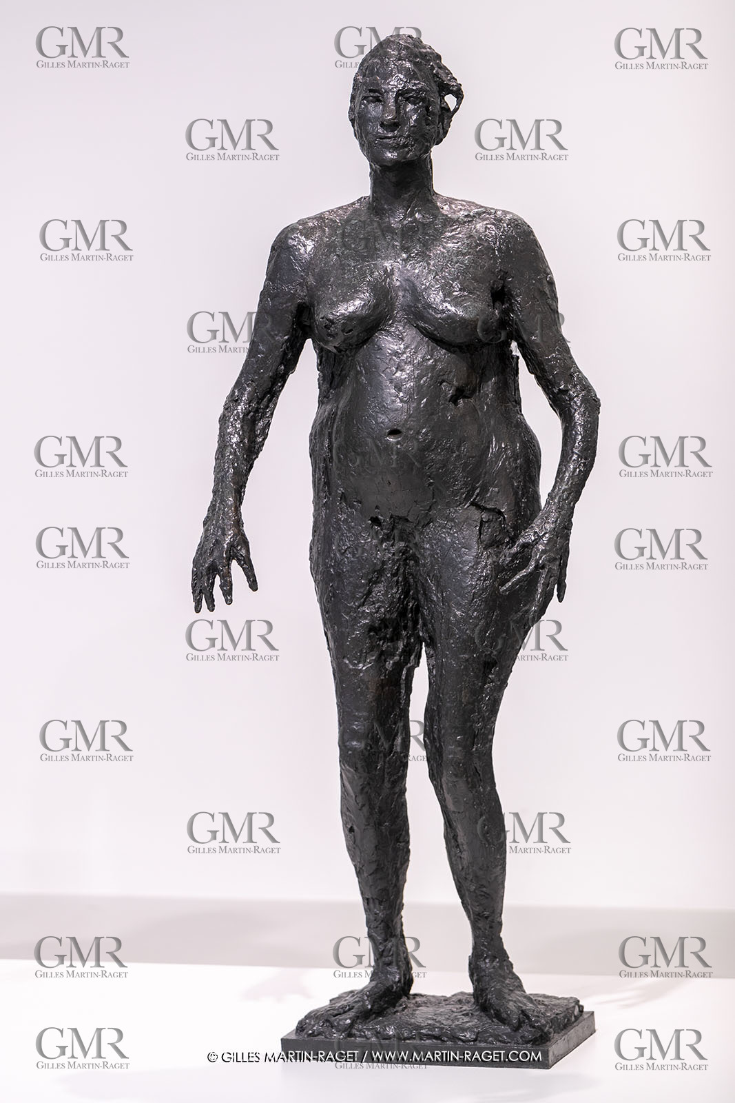 30 10 2023, Montpellier (FRA), oeuvre de Germaine Richier, Exposition Centre Pompidou - Musée Fabre 2023, L'Ouragane [1948-1949], Bronze patiné foncé, Epreuve d'artiste, Fondeur : Susse, Paris, 179 x 67 x 43 cm, Centre Pompidou, Musée d'art moderne, Paris, achat de l'état, 1957