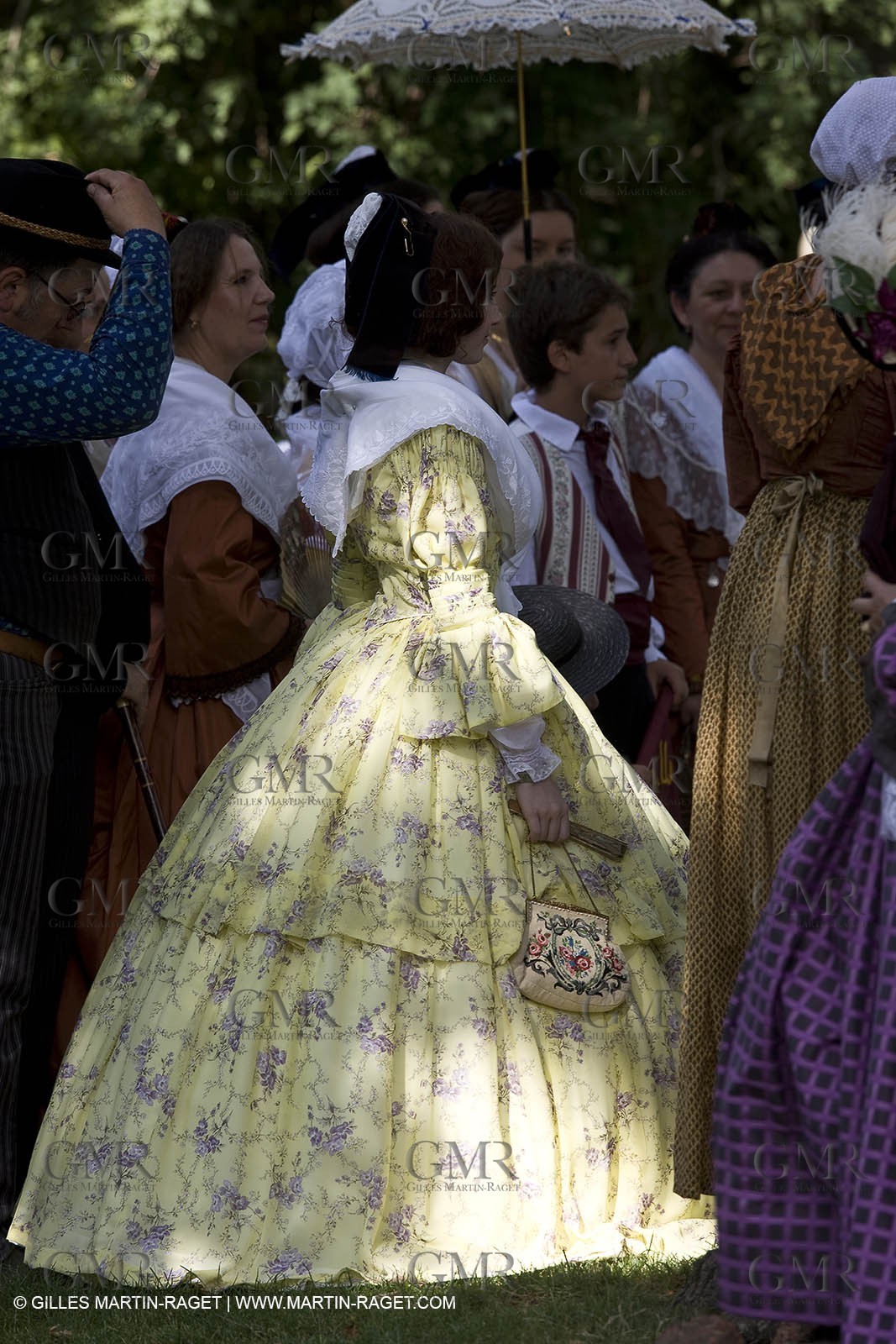 06 07 08 - Arles (FRA, 13) - Traditional costume of Arles fest