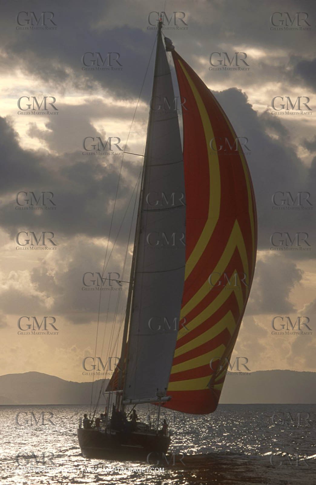 Crusing monohull sailing