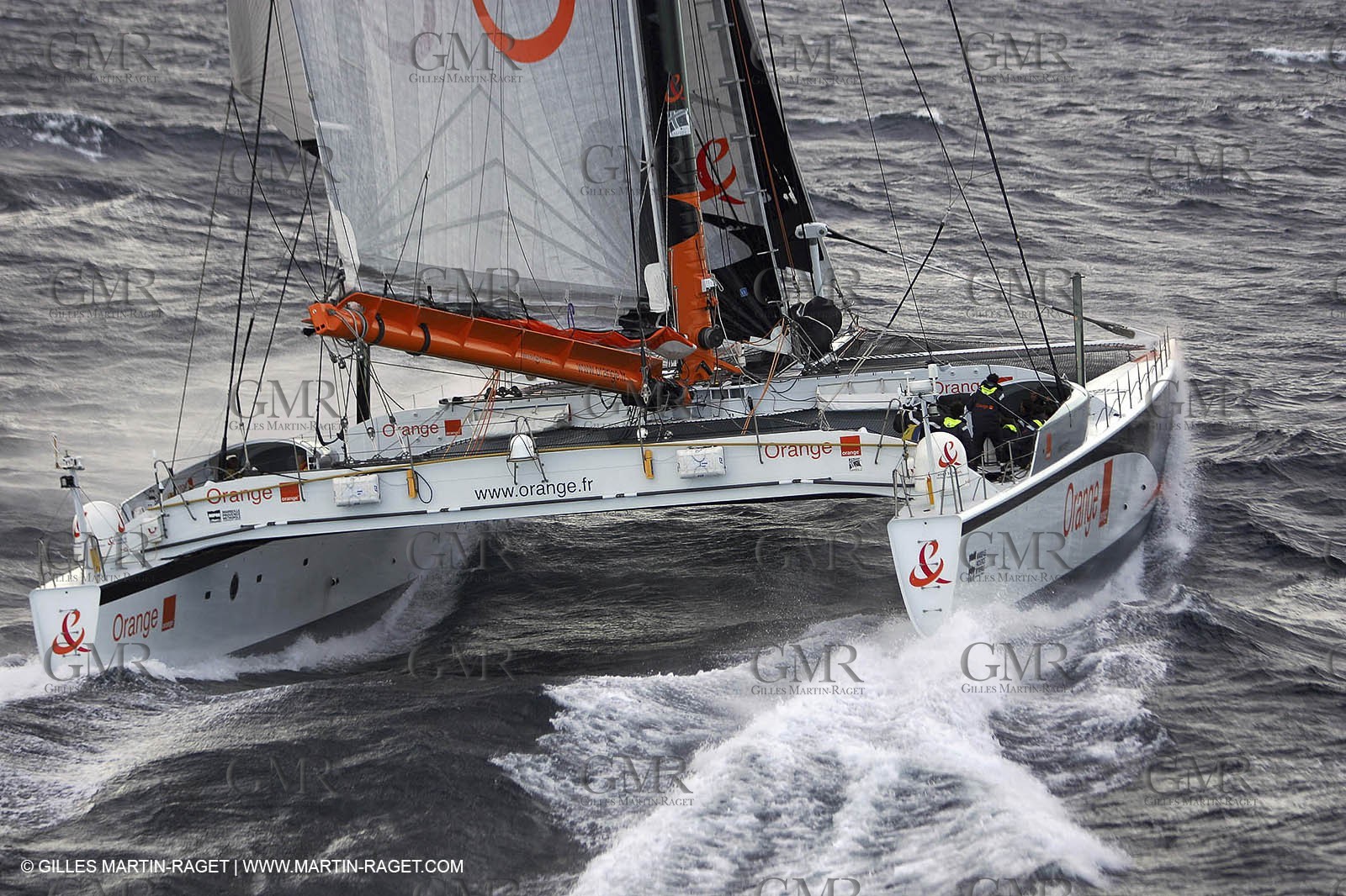 Orange II - 2004 Mediterranée Record - Start off Marseilles