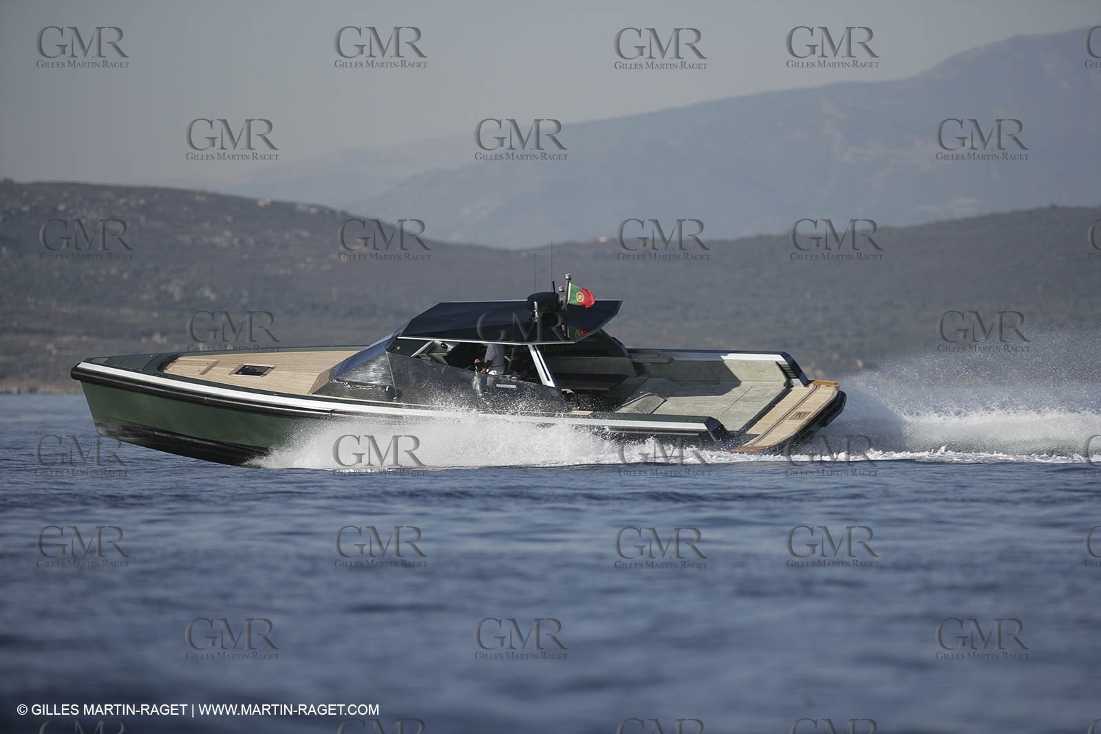 16 07 2007 - Portisco (Italie, Sardaigne) - Wally Power 47, 2007 version