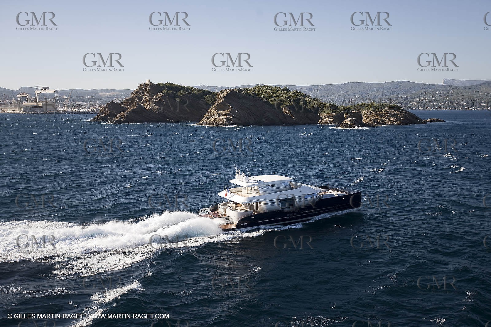 13-07-07 - La Ciotat (FRANCE) - MotorYacht - Chantier H2X