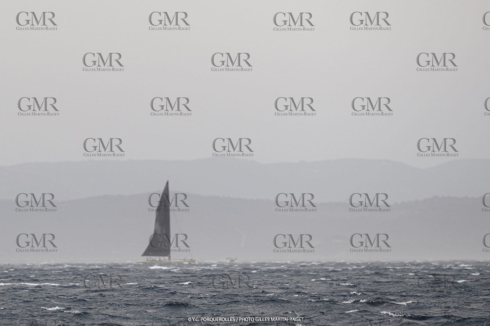 19 06 2024, Porquerolles Island (FRA), Championnat du monde des 12 m JI 2024, Race Day 1