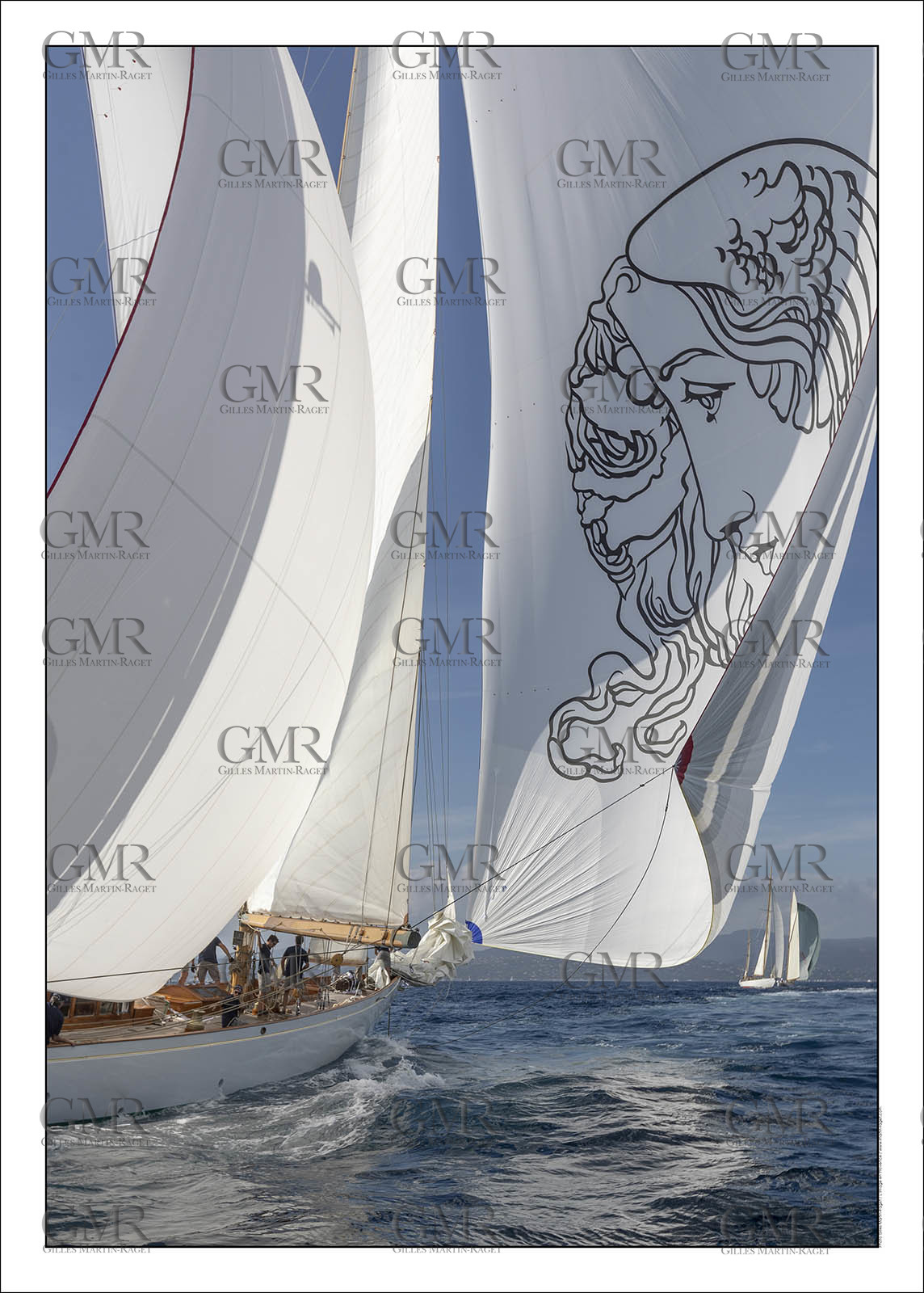 Produit : Tirage photo réalisé par nos soins sur imprimante jet d'encre professionnelle Epson à partir de 8 encres ultrachrome inaltérables (label Digigraphie).Formats au choix :. 30x40 cm. 50x70 cm. 80x120 cm.Choix des papiers :. Papier standard brillant 250 gr., filet noir, marge blanche, tirage non signé. Papier haut de gamme satiné 290 gr. filet noir, marge blanche, tirage vérifié et signé par l'auteur.. Autres supports (canvas, acrylique, dibond) sur demandeConditionnement : tube cylindrique renforcé.Options pour l'expédition :. colissimo + dépôt boîte aux lettres (France uniquement). Colissimo avec signature à réception. Transporteur express (2 jours ouvrés) avec signature à réceptionCliquez sur caddie pour sélectionner votre formule et démarrer la procédure de commande en ligne