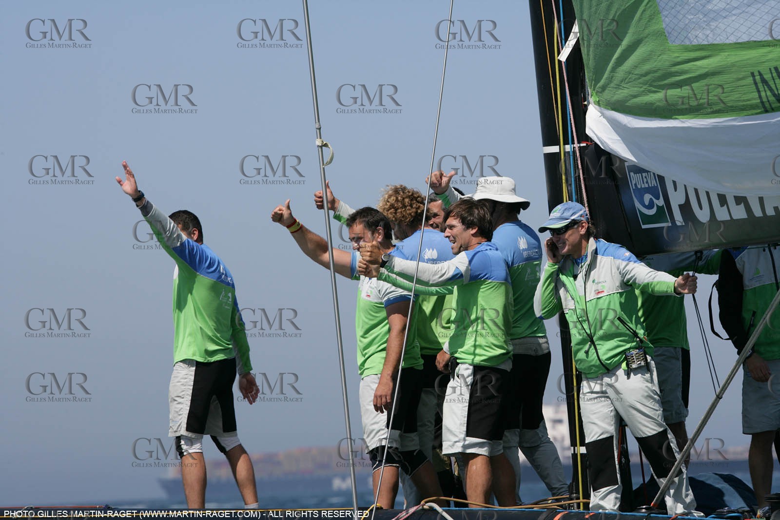 8 05 2007-Valencia (Spain)- 32nd America's Cup - Louis Vuitton Cup - RR2 - Day 10 - BMW ORACLE Racing