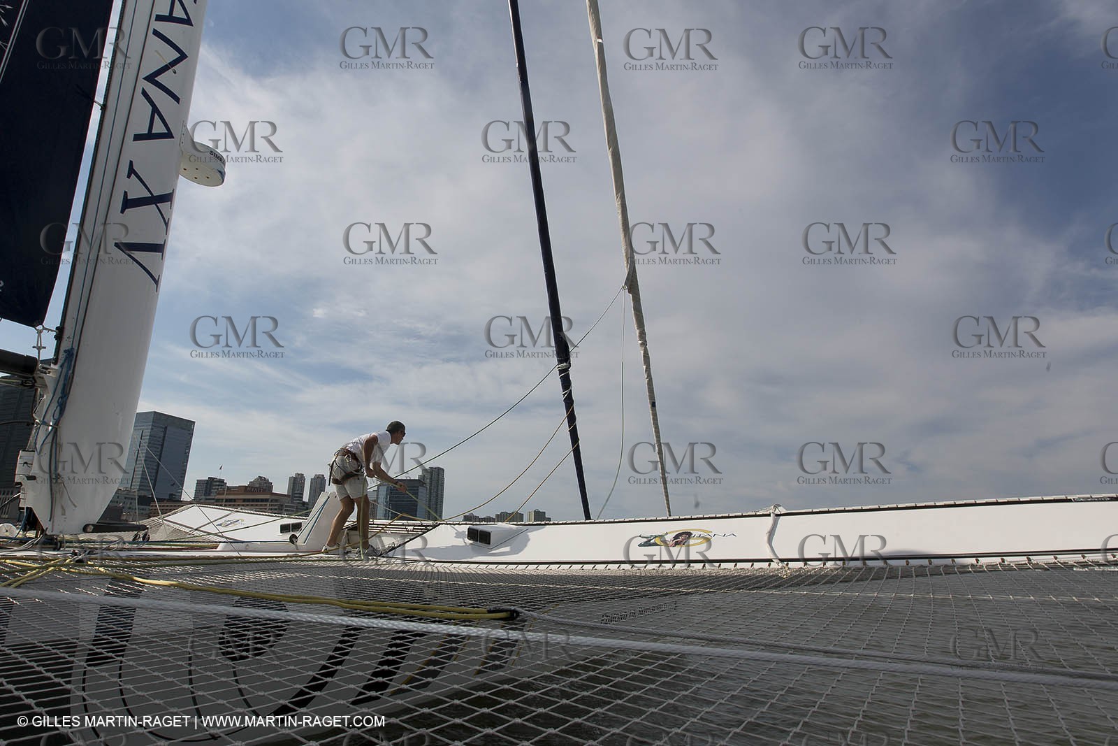 05 07 2012 - New York (USA) - Ocean Krys Race - Speed runs in fornt of NY city