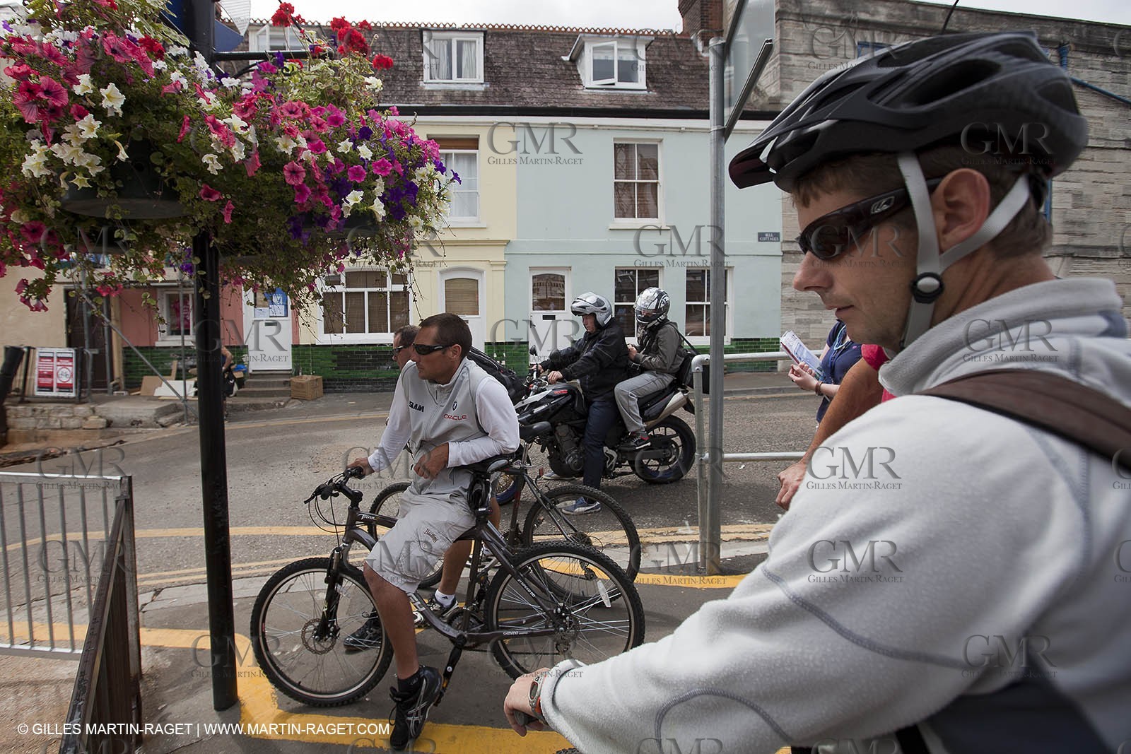 03 08 2010 - Cowes (UK, IOW) - The 1851 Cup -  BMW ORACLE Racing - Day 1.
