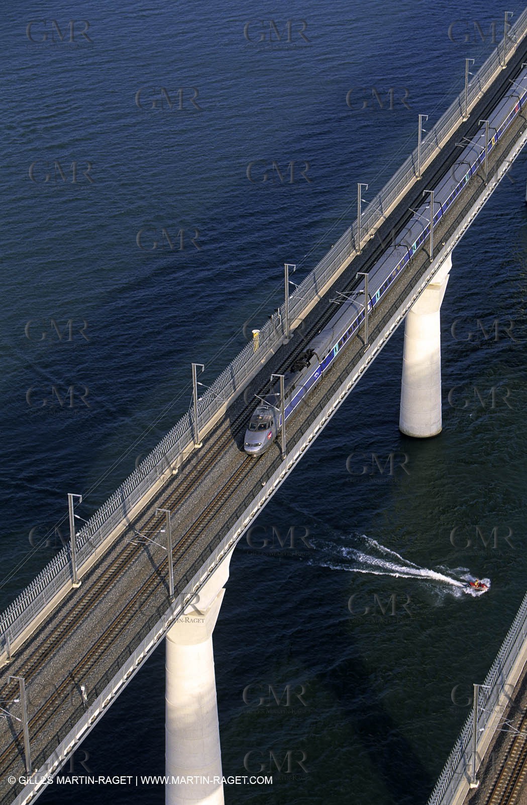 Rhône river, High speed train bridge near Avignon