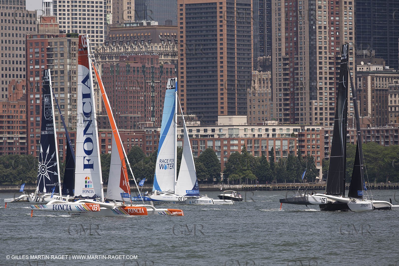 05 07 2012 - New York (USA) - Ocean Krys Race - Speed runs in fornt of NY city