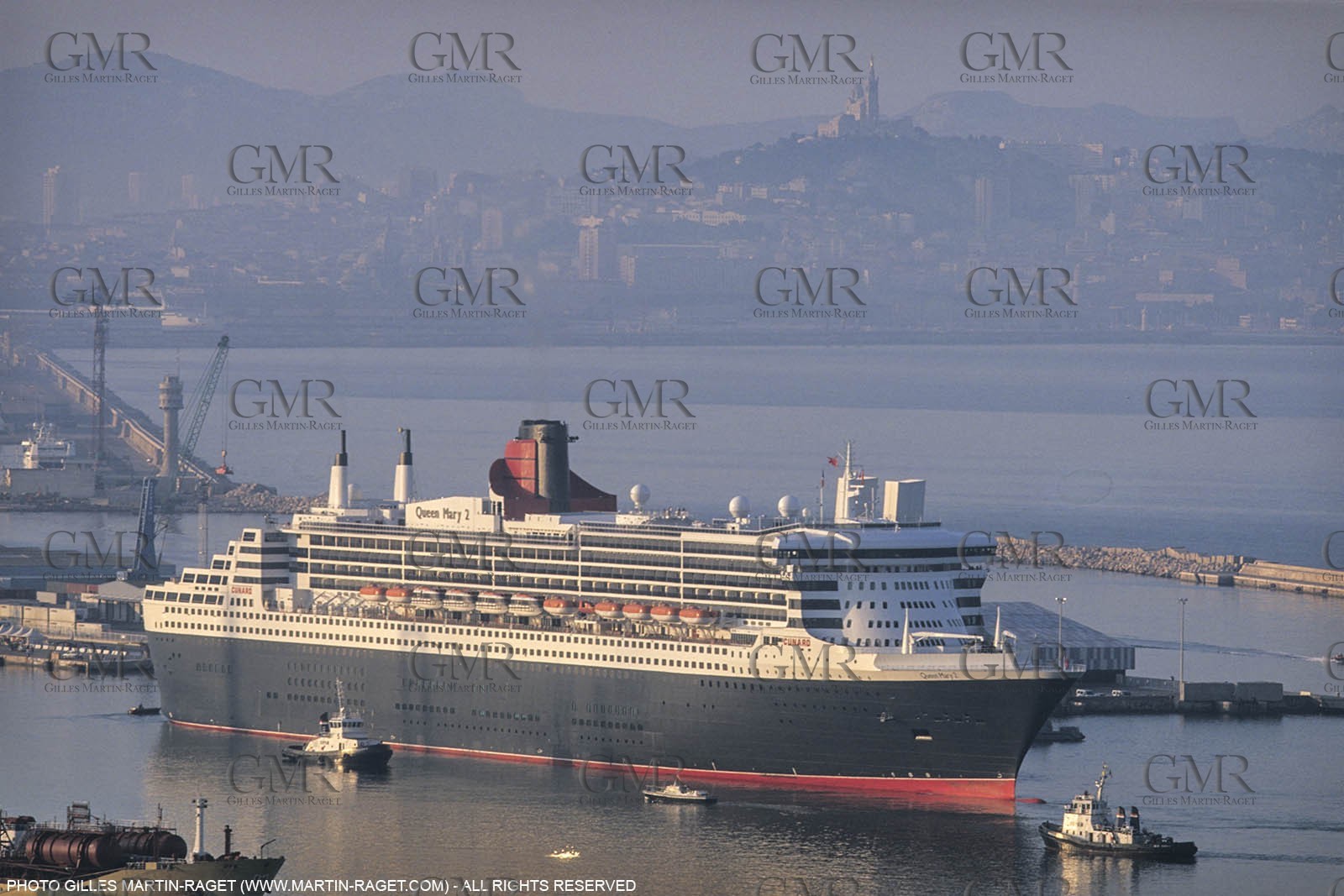 France, Provence, Marseille, Port de commerce, opérations portuaires, métiers de la mer