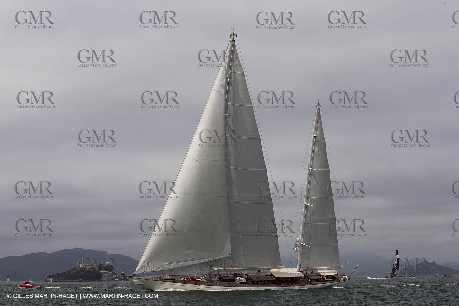 10 09 2013 - San Francisco (USA,CA) - 34th America's Cup - Final Match - Lay day n° 2 - Superyachts Regatta