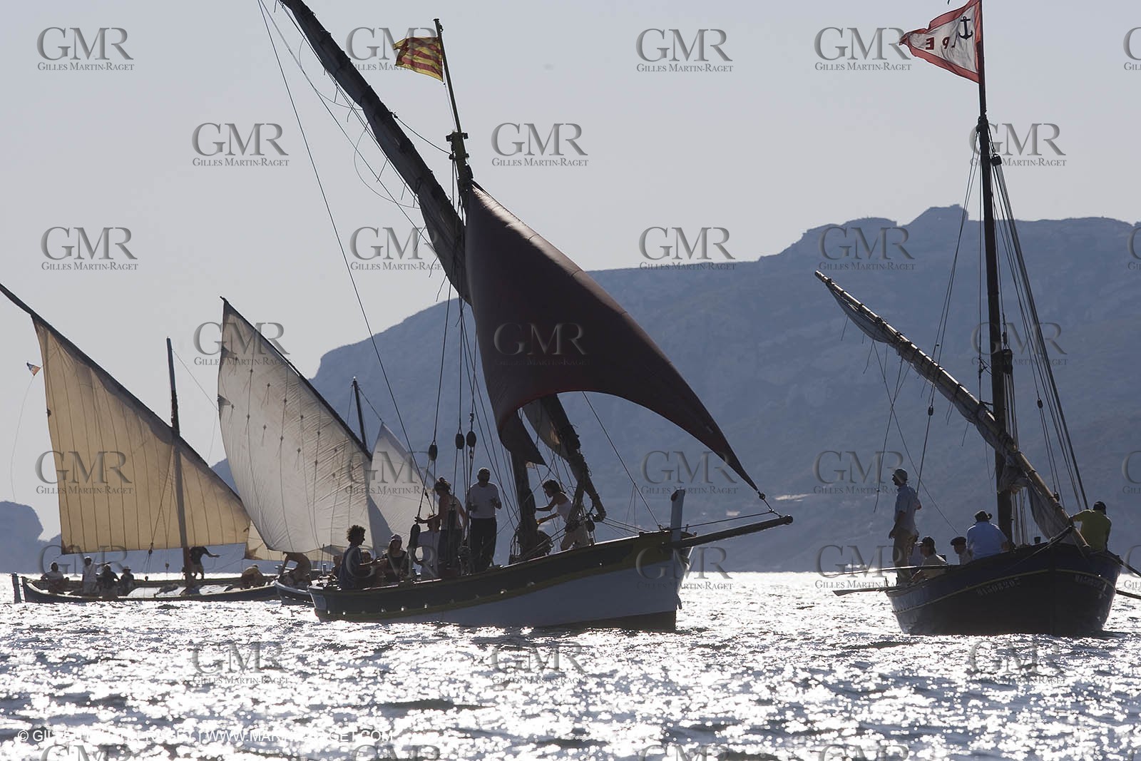 1 09 2007 - Marseille (FRA, 13) - Latin rigs in l'Estaque (Marseille north bay village)