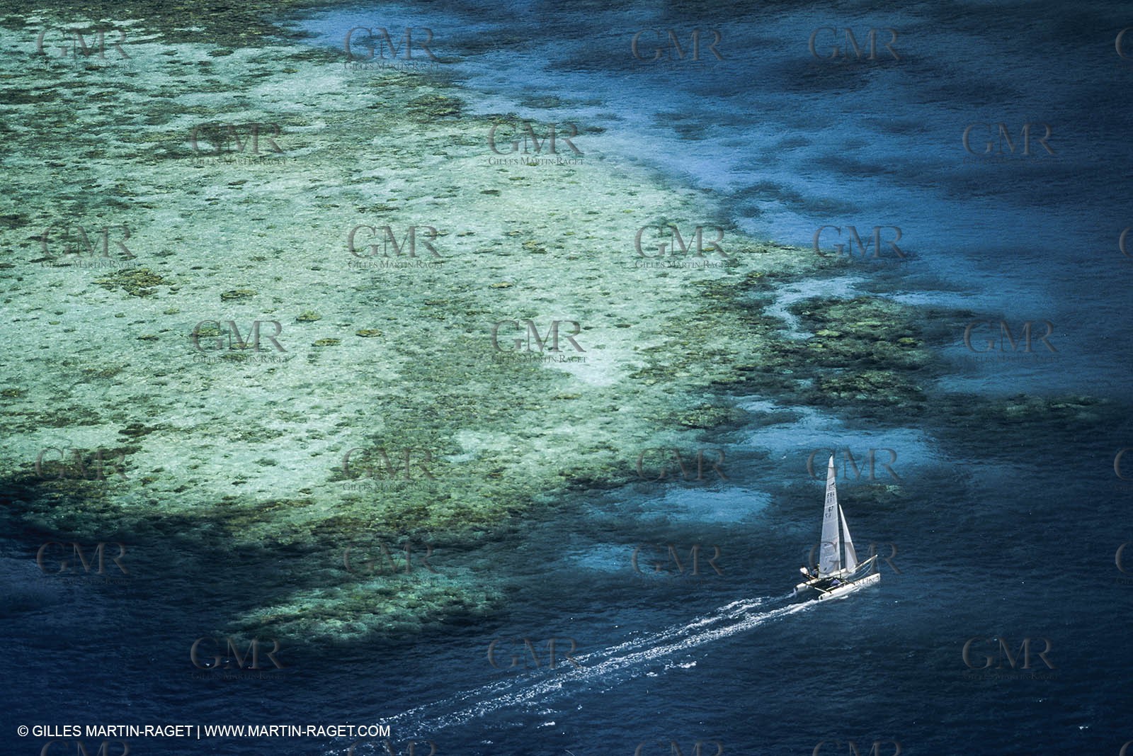 Sailing, cruising, multihull under sail