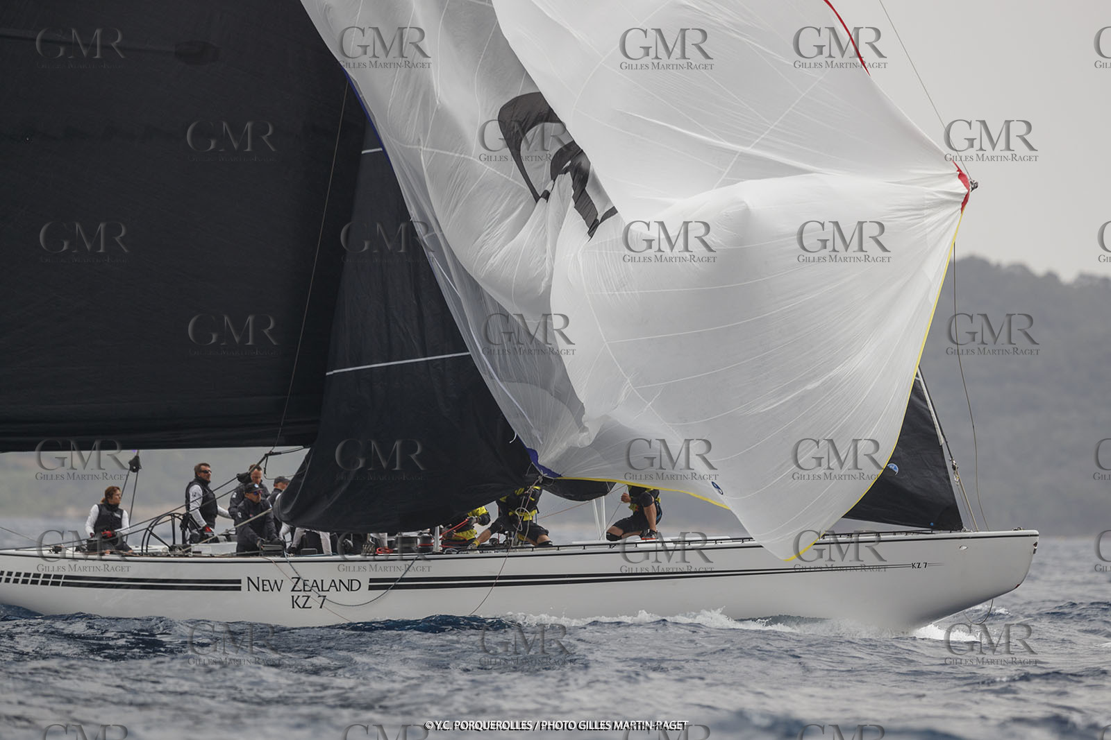19 06 2024, Porquerolles Island (FRA), Championnat du monde des 12 m JI 2024, Race Day 1