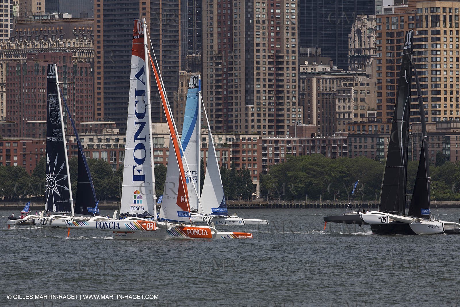05 07 2012 - New York (USA) - Ocean Krys Race - Speed runs in fornt of NY city