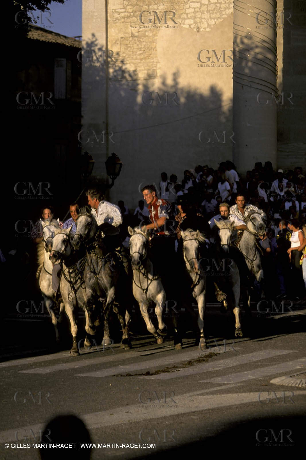 Saint Rémy de Provence - Fêtes de la careto ramado - Abrivado
