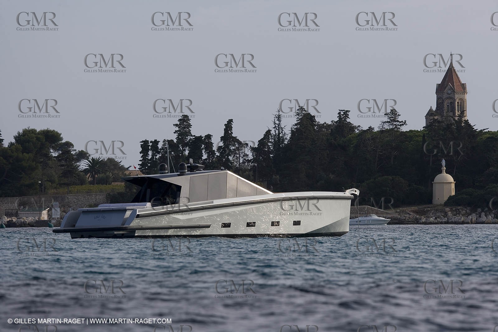 29 09 2007 - St Jean Cap Ferrat - Wally Yachts - Wally Power 70 - Lau Lau