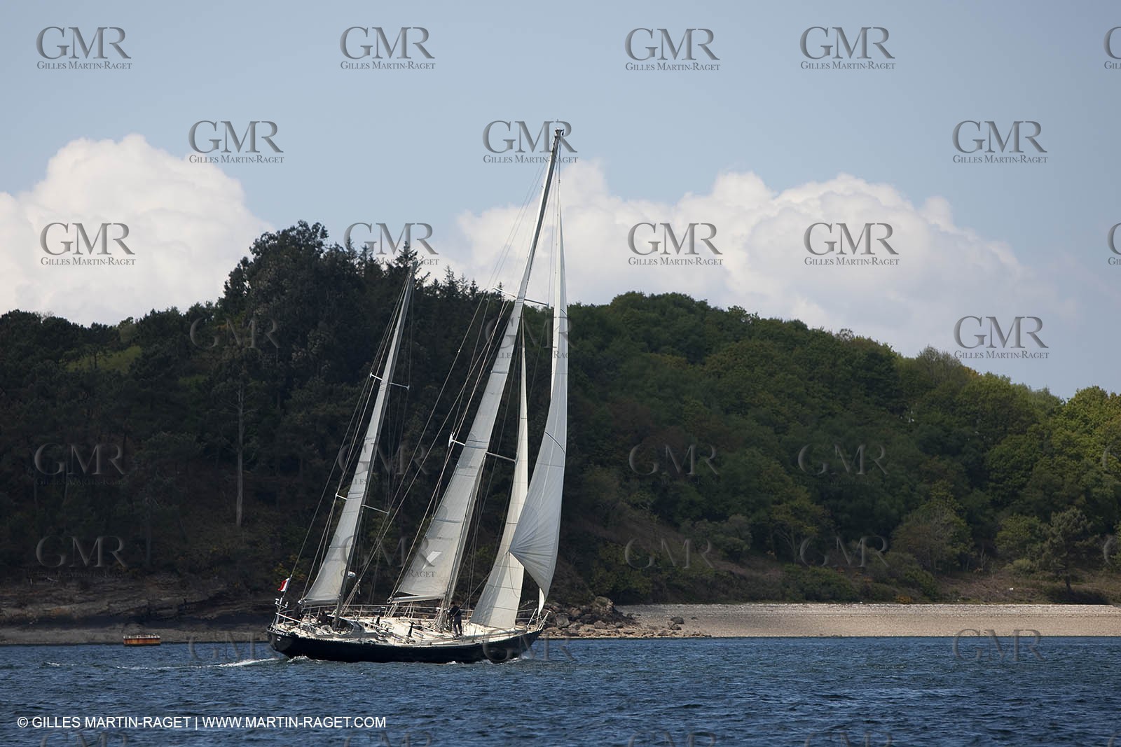 19 05 2010 -  Lanveoc Poulmic (FRA,29) - French Navy School Grand Prix - Pen Duick VI