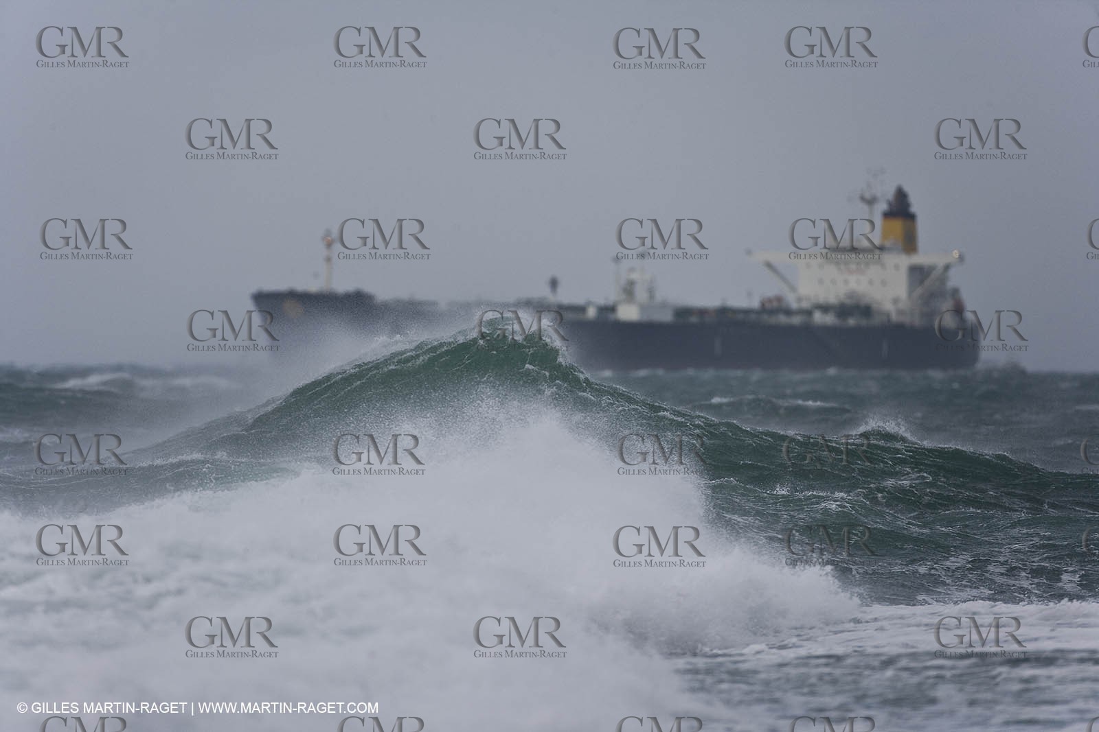 03 01 2008 - Fos sur Mer (FRA, 13) - Esaterly gale