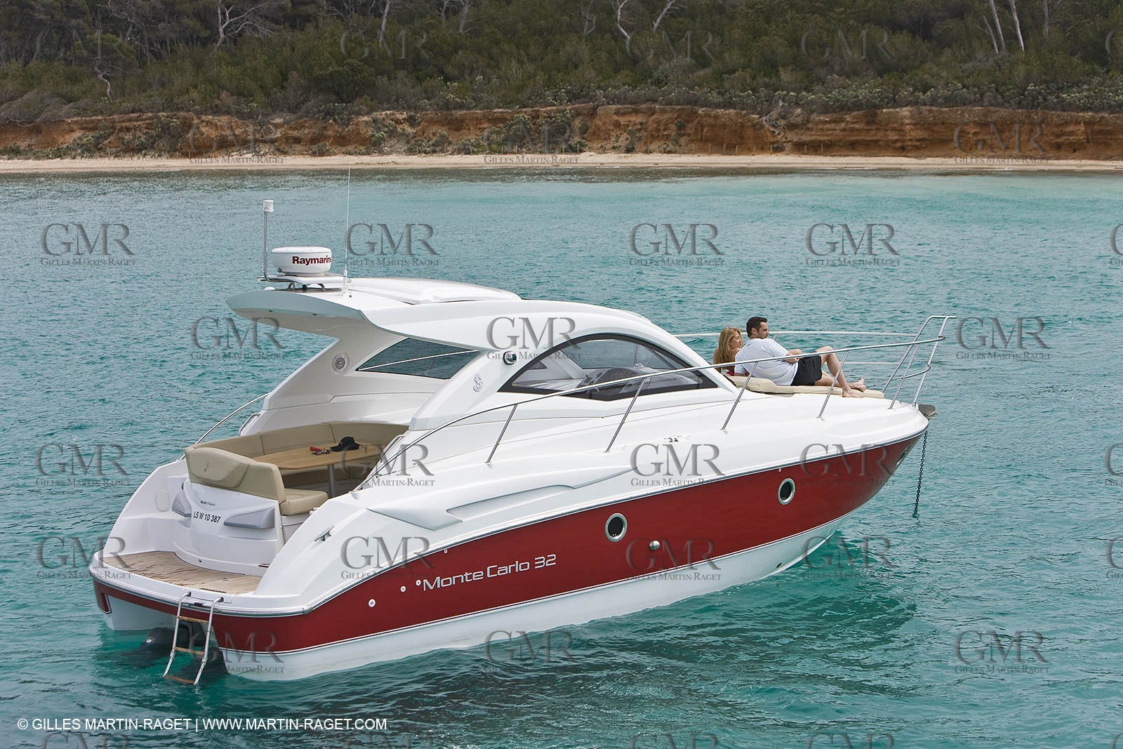 15 04 2008 - Porquerolles (Fra, 83) - Beneteau - Monte Carlo 32