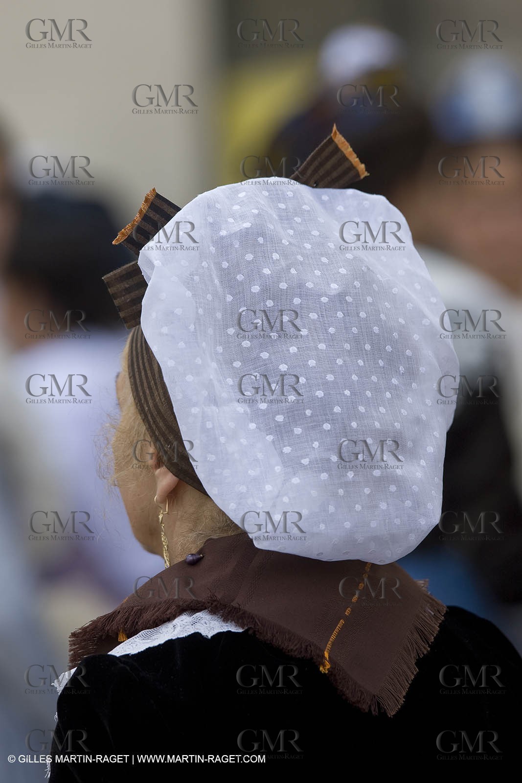 06 07 08 - Arles (FRA, 13) - Traditional costume of Arles fest