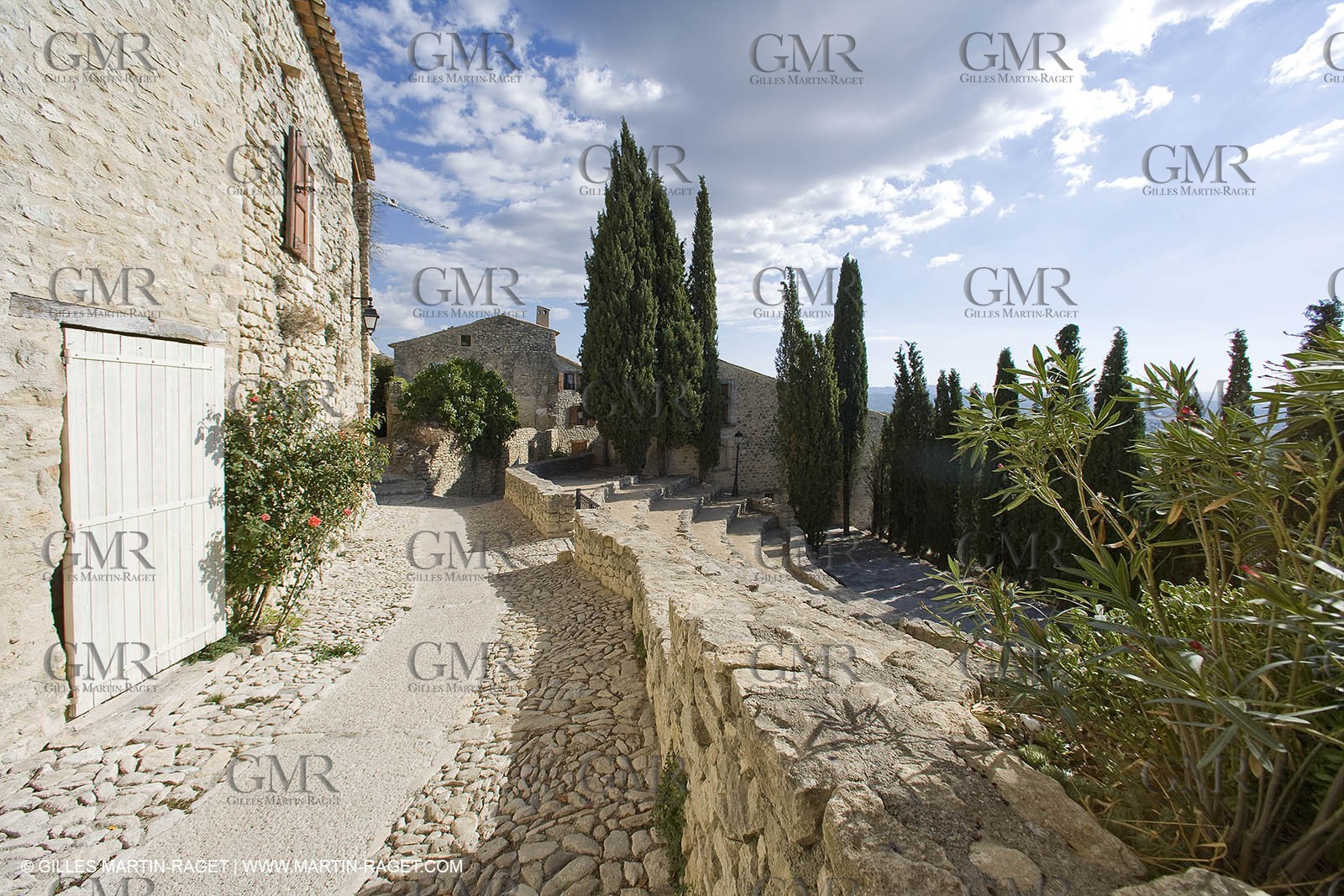 31 08 2007 - Forcalquier surrounds (FRA, 04) - Durance valley - Lurs