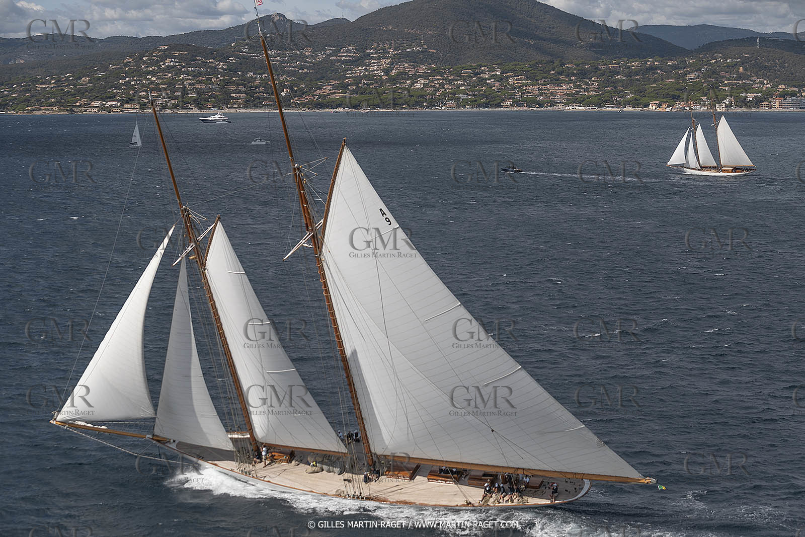 28 09 2022? Saint-Tropez,(FRA,83), Les Voiles de Saint-Tropez 2022 Régate N° 2 poup les modernes, navigation libre pour les grandes goélettes