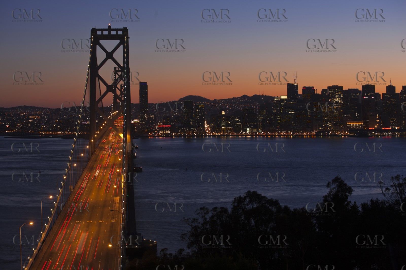 28 02 2011 - San Francisco (USA, CA) - USA 17 arrival in San Francisco