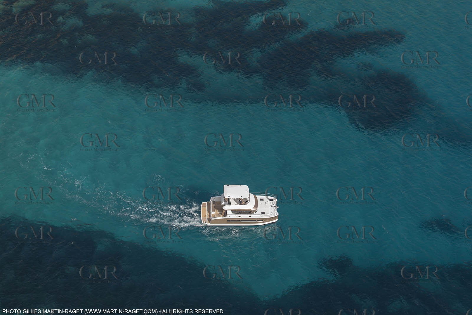 08 04 2015, Andraitx (Isla de Mallorca, Islas Baleares, ESP), Chantier Fountaine-Pajot, Motor Yacht 37