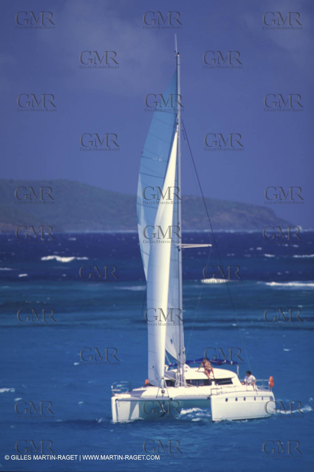 Multicoque sous voile