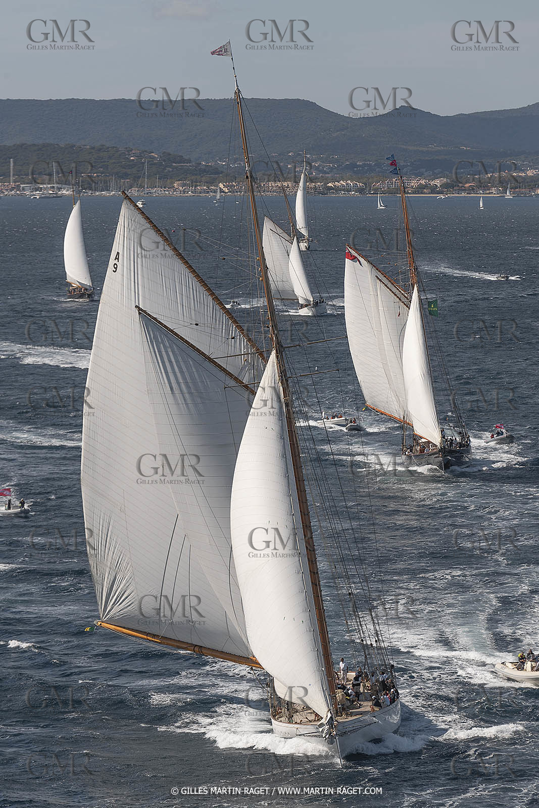 28 09 2022? Saint-Tropez,(FRA,83), Les Voiles de Saint-Tropez 2022 Régate N° 2 poup les modernes, navigation libre pour les grandes goélettes