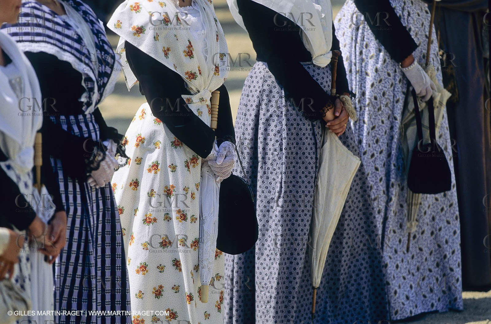 Saint Rémy de Provence (FRA,13) - Careto ramado (charrette fleurie)