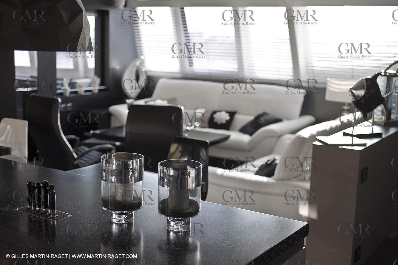 25 02 2011 - La Ciotat (FRA,13) - Super Yachts - Chantier H2X - Cartouche