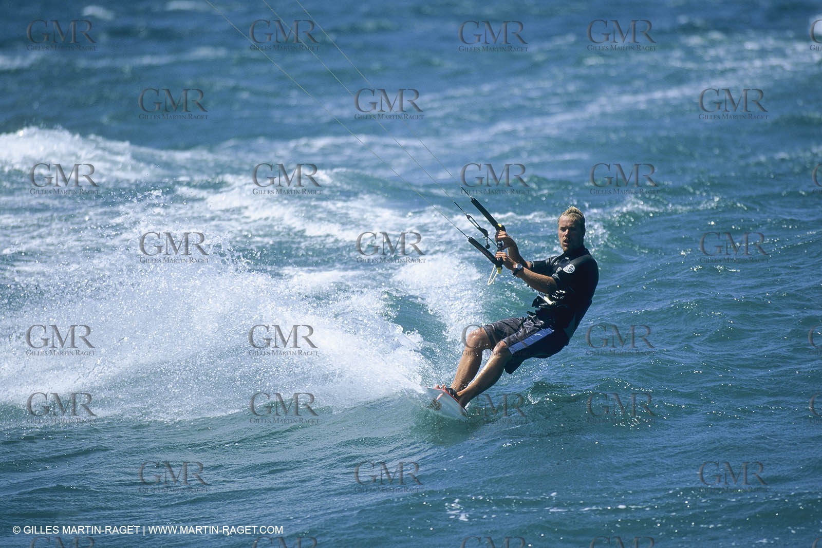 Watersports, Kite surfing